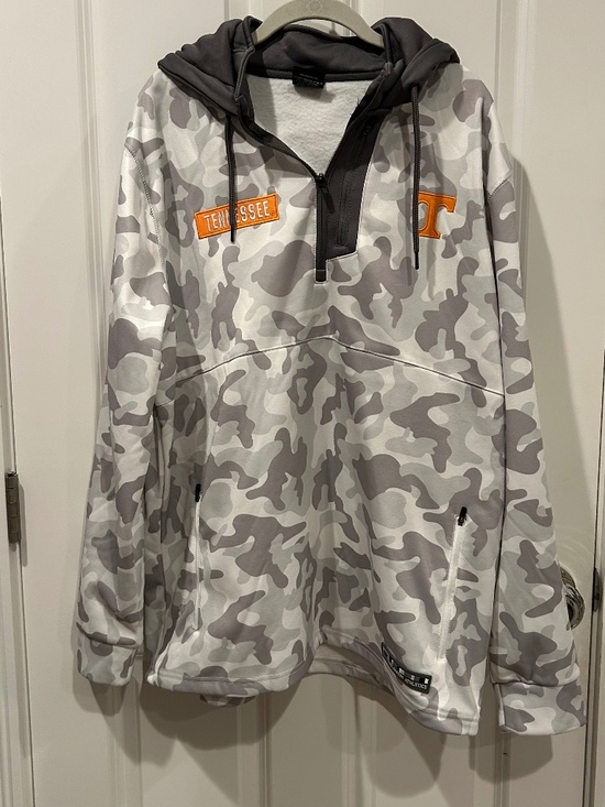 Colosseum Athletics Other - Colosseum Athletics Tennessee Volunteers Gray Camo Half Zip Hoodie Mens XL